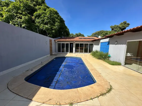 Casa Terrea No Jardim Europa - 3 Suítes Com 502m2 - Goiânia