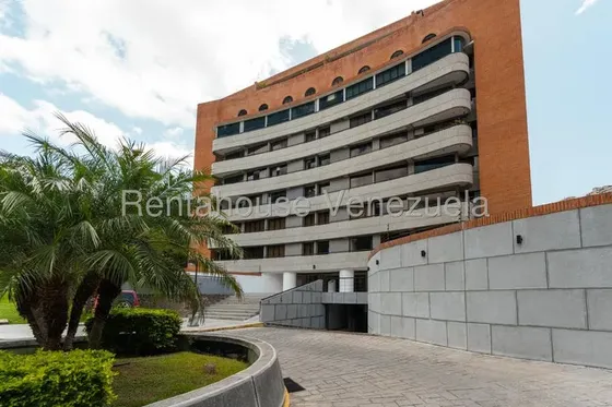Penthouse ( 4 Niveles / Remodelado / A Estrenar ) Venta La Alameda Mls - 26-21800
