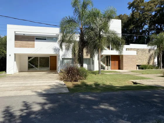 Casa  En Venta Ubicado En San Diego, Francisco Álvarez, Moreno San157