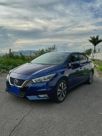 Nissan Versa 1.6 Exclusive Navi At