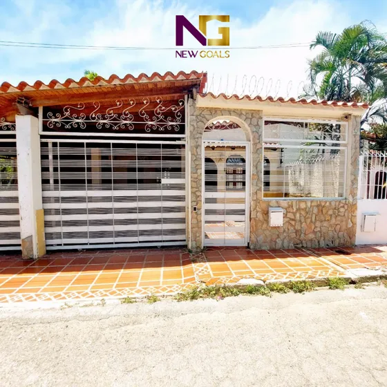 Casa Playa El Ángel. Cerca Av. Aldonza Manrique 