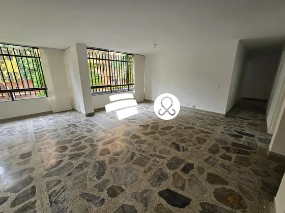 Apartamento En Venta En Laureles 