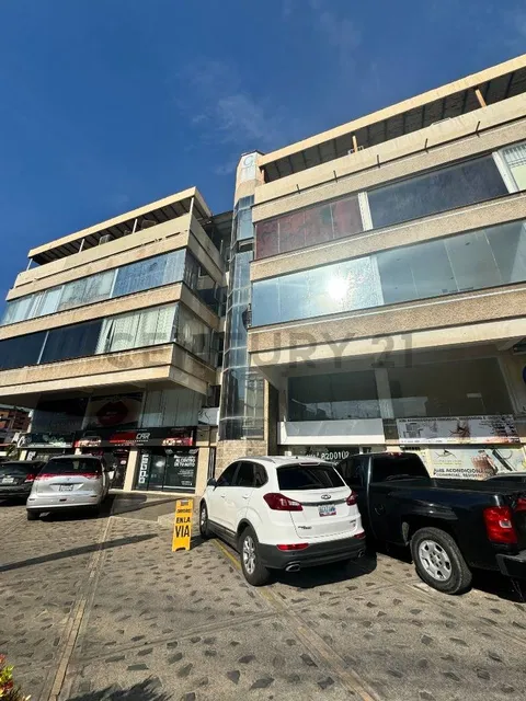 Local Comercial En Venta En Lecheria. Centro Comercial G