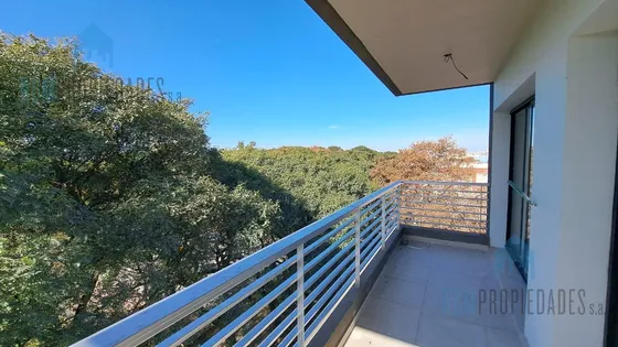 Venta Departamento 4 Ambientes Parque Patricios Balcon