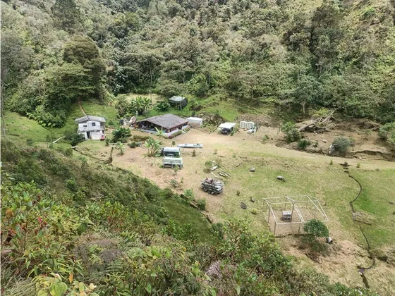 Vendo Finca El Santuario Via A Granada, Agua, Naturaleza. 5,5 Ha