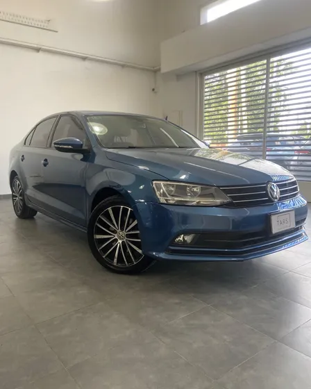 Volkswagen Vento 2.5 Advance Plus 170cv Tiptronic