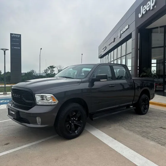 Ram 1500 5.7 Laramie Nigth Edition