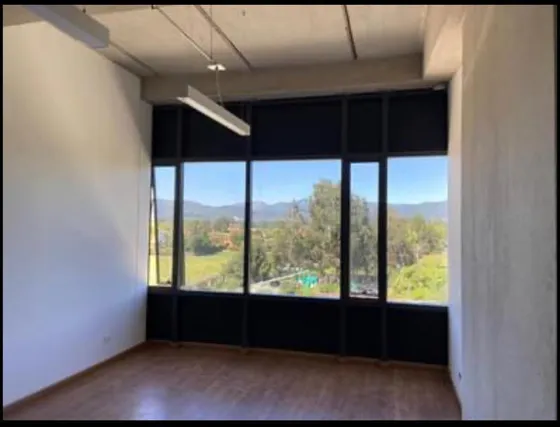 Oficina En Venta En Hacienda Fontanar. Cod V14720