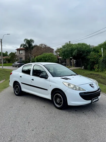 Peugeot 207 1.4 Sedan Xr