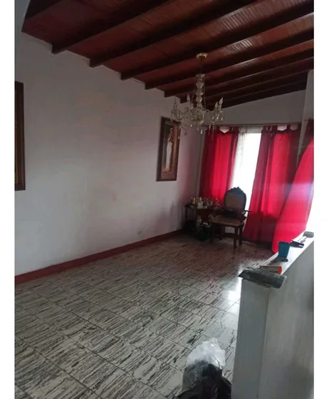 Venta De Casa Unifamiliar De 2 Niveles En Santa Mónica, Medellín