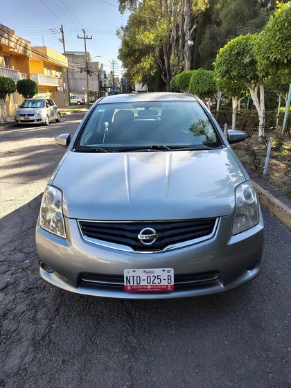 Nissan Sentra 2.0 Emotion Ee Cvt