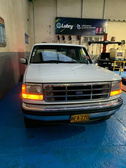 Ford Bronco 5.0 Xlt