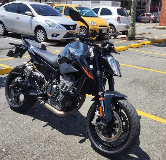 Ktm Duke 890