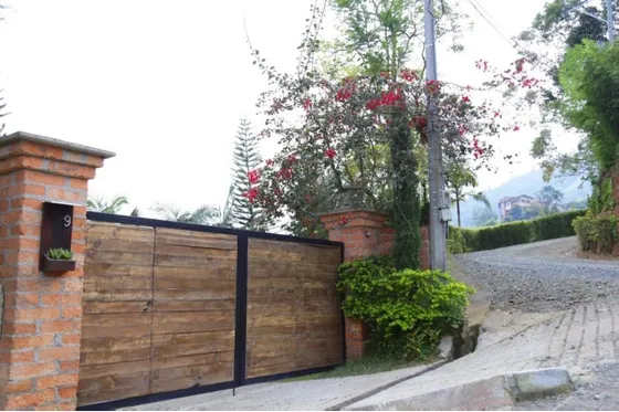 Casa Campestre En Venta En Sabaneta, La Doctora