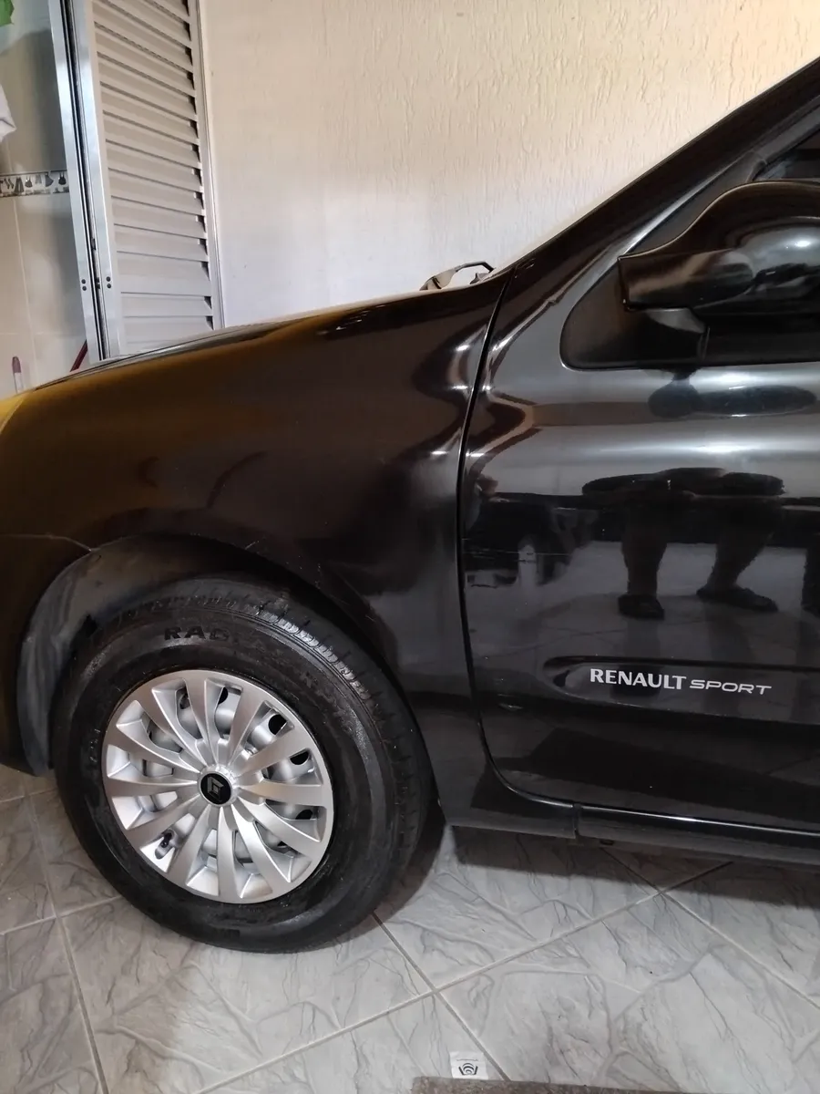 Renault Clio 2016 1.0 16v Expression Hi-power 5p — foto 7