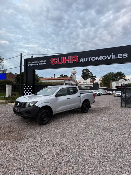 Nissan Np300 Frontier Doble Cabina 4x2