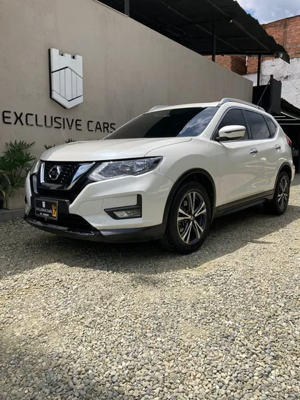 Nissan X-trail 2.5 Advance