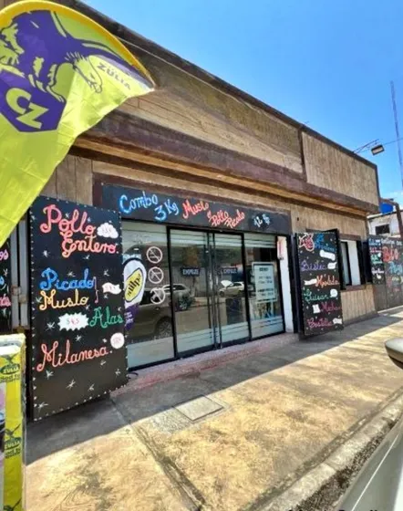 Local Comercial En Puerto Cabello, De 2 Niveles Con Fondo De Comercio Y Licencia De Licores. Zc.p