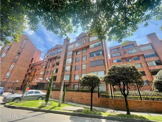 Apartamento En  Club Los Lagartos Rah Co: 25-997