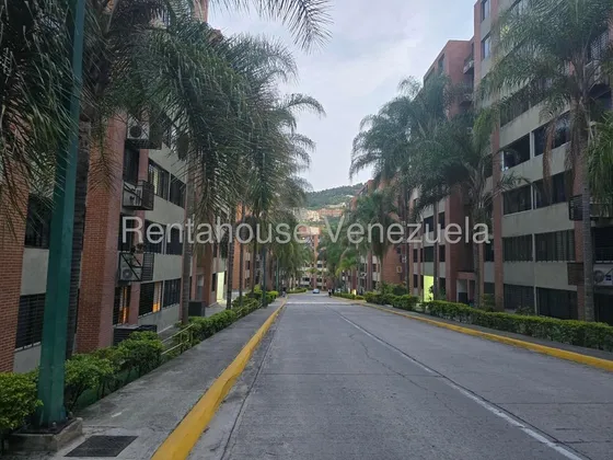 En Alquiler Apto En Los Naranjos Humboldt Sm 25-24180