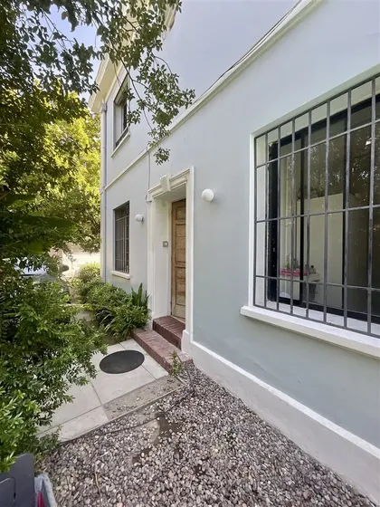 Casa En Venta De 4 Dorm. San Gabriel / Unamuno En Las Condes