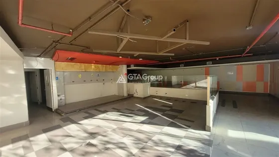 Arriendo Local 180 M2 Frente A Metro Escuela Militar