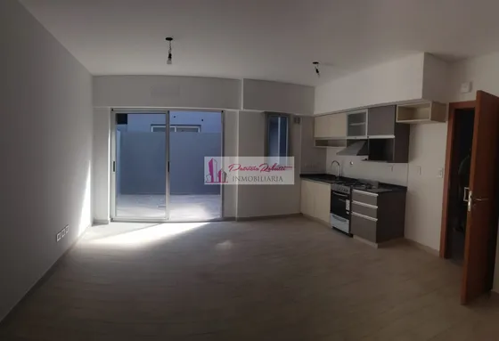 En Venta Departamento Monoambiente Modificable A 2 Con Patio Y Cochera Tapiales  