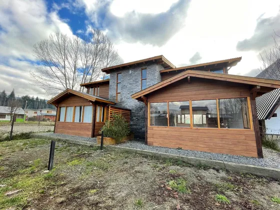 2 Dúplex En Venta - 4 Dormitorios 4 Baños - 300mts2 - El Bolson