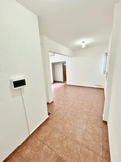 Excelente Departamento De 3 Ambientes. La Tablada