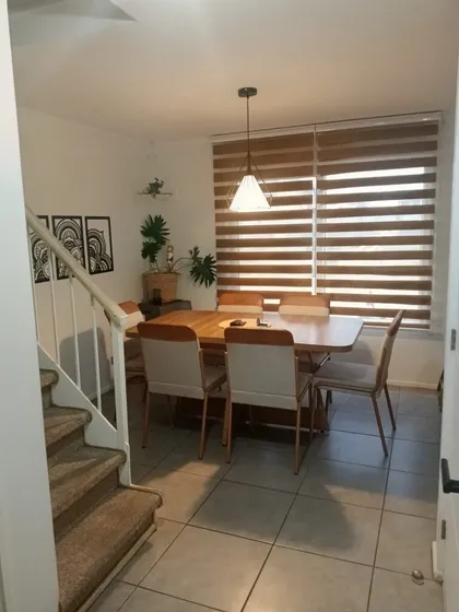 Moderna Casa De 2 Pisos Con Gasto Común Incluid (175857)