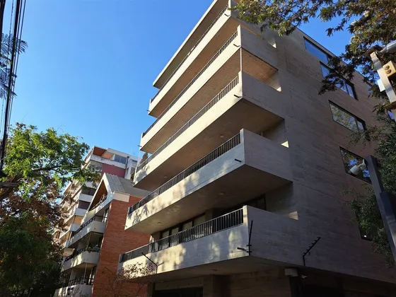 Venta Practicamente Nuevo, 2 Dorm. 2 Baños. Lt.ojeda