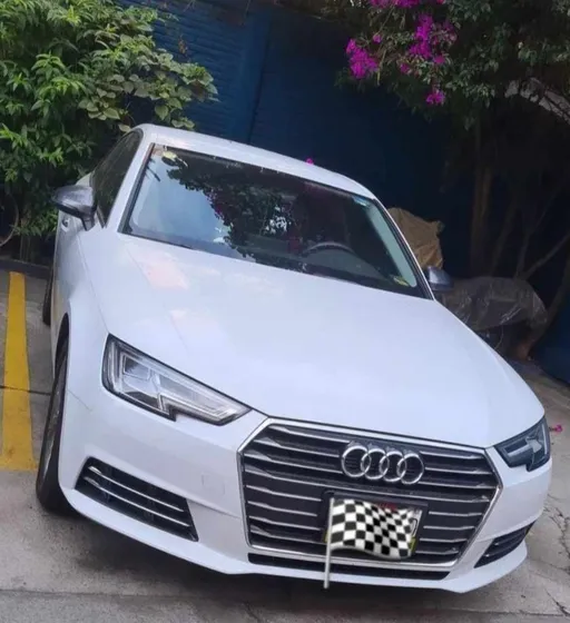 Audi A4 2.0 T Select 190hp Dsg