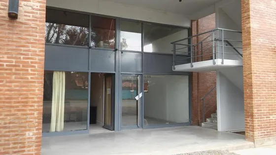 Local En Venta Complejo  Apartamentos Del Campus -derqui-pilar