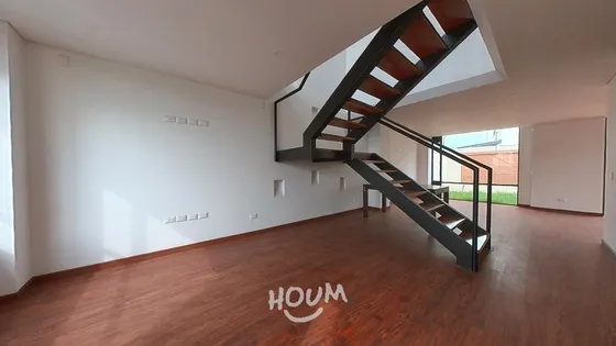 Casa En Delicias. 3 Habitaciones, 222 M², Id: 140218