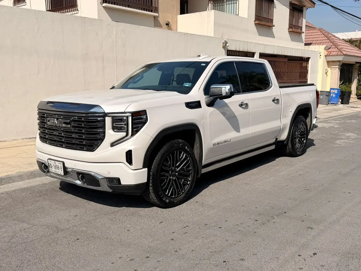 GMC Sierra 6.2 Sierra Double Cab Denali Ultimate 4x4