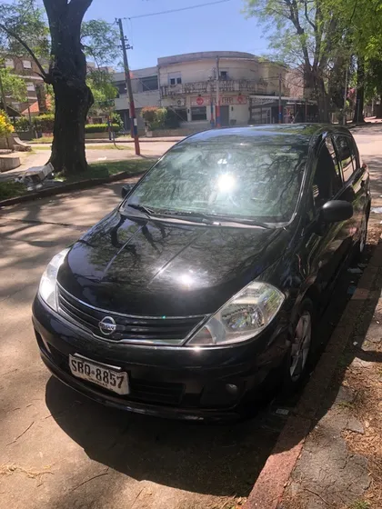 Nissan Tiida 1.8 Sense Sedan Mt