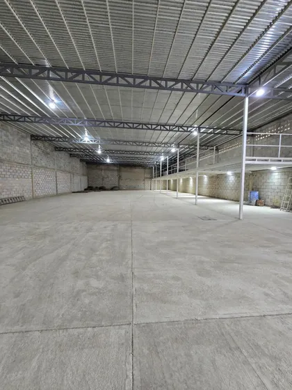 Leandro Araque Inzitu Realtors Se Alquila Galpón A Estrenar.con  Pozo Y Planta Electrica San Diego.  Avenida Principal De Maco Maco.  1000 M² De Espacio De Almacenamiento.   Mezzanina. 