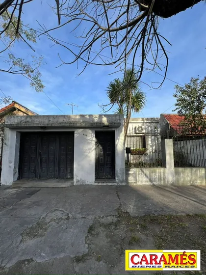Casa De 3 Amb Con Amplio Fondo Libre Y Pileta