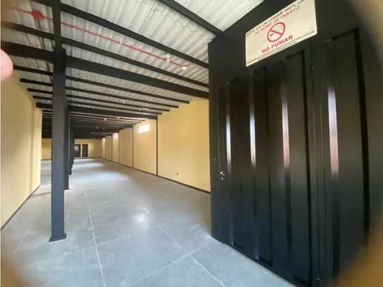 Depósitos En Alquiler 250m2 En  Catia 800$