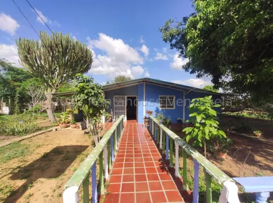 Milagros Inmuebles Casa Venta Barquisimeto Lara Zona Norte Tamaca Economica Residencial Economico Código Inmobiliaria Rent-a-house  23-6115