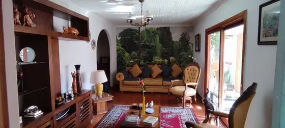 2 Casas Con Piscina Galpon Y Gran Terreno Comercial