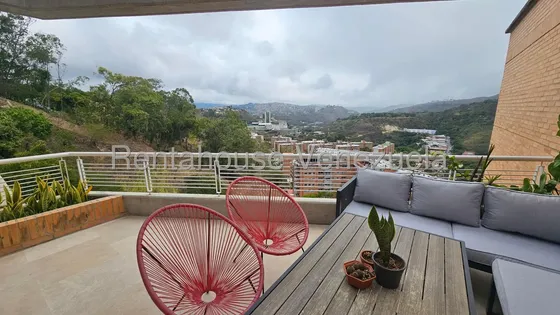 Apartamento Remodelado. Esta Es La Residencia Mas Moderna De Lomas Del Sol! 26-12764 Cv