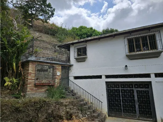 Alquilo Anexo 65m2 La Trinidad 9544