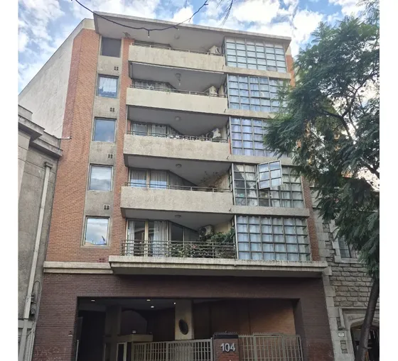 Estudio En El Corazón Del Barrio Lastaria |metro U. Católica