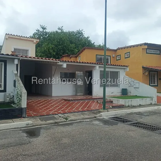 Casa En Venta Urbanizacion Plaza Caribe Barquisimeto Jrh