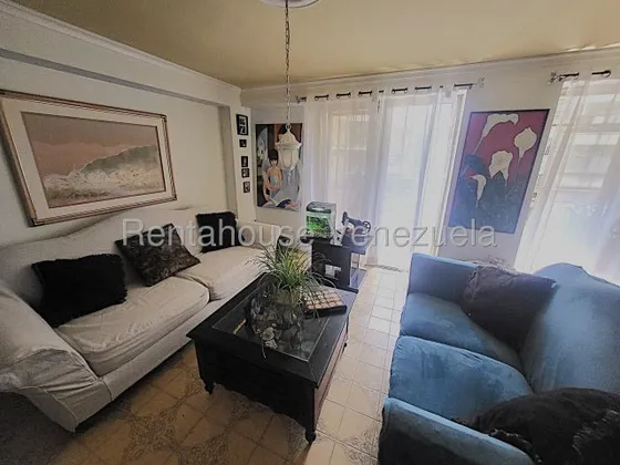 Excelente Y Amplio Apartamento En Venta En Unos De Los Mejores Edificios Del Paraiso - Mls #25-19377 - Jca
