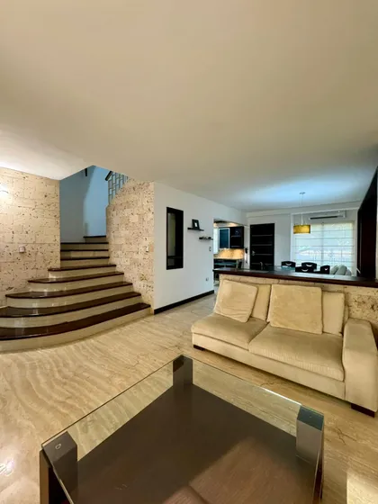 Josseyris Jimenez Vende Townhouse En Terrazas Del Country De Villas Del Country