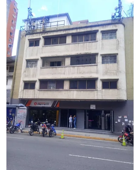 En Venta Edificio Comercial Av. Universidad Caracas 