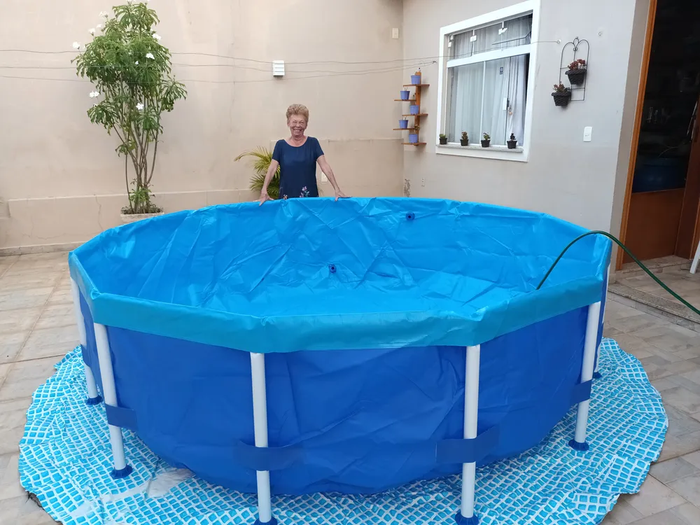 Piscina Redonda Estrutural Grande PVC 4500 Litros - Mor - Imagem 4