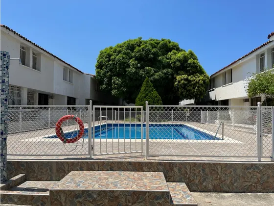 Venta De Casa Con Aparta-estudio Conjunto Cerrado Postobón-santa Marta